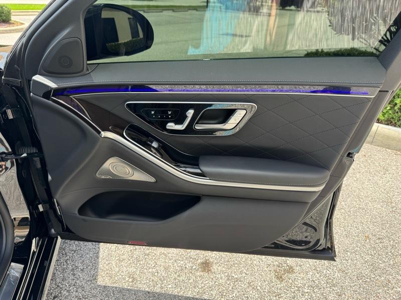 Mercedes-Benz S-Class S580 4MATIC 2024