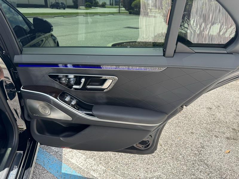 Mercedes-Benz S-Class S580 4MATIC 2024