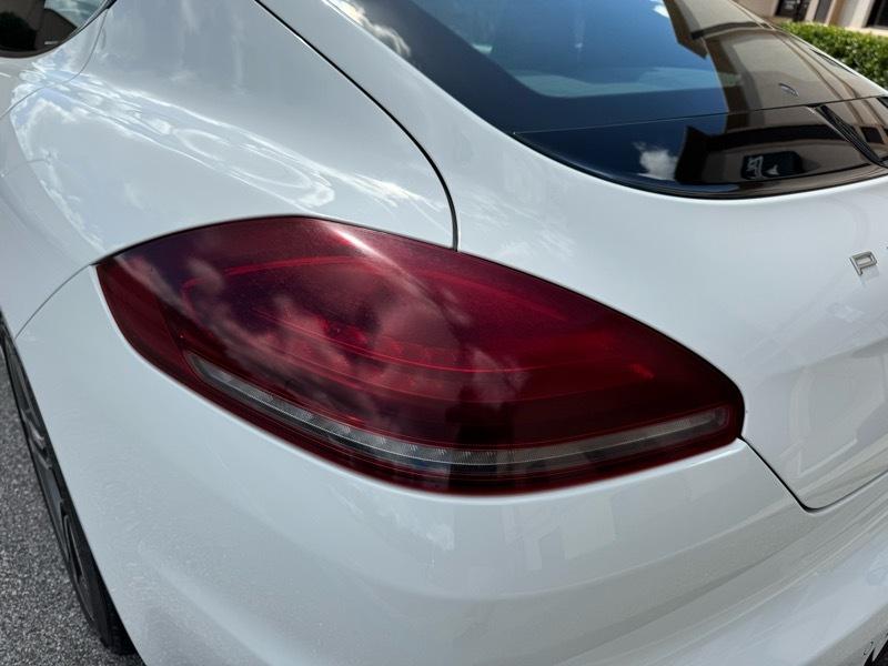 Porsche Panamera GTS 2015