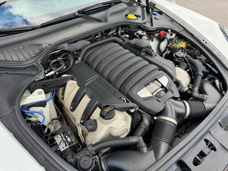 Porsche Panamera GTS 2015