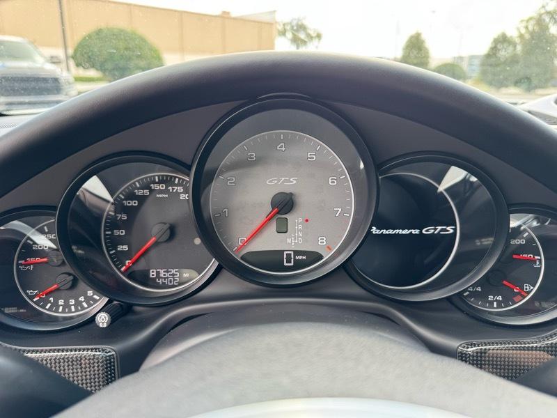 Porsche Panamera GTS 2015