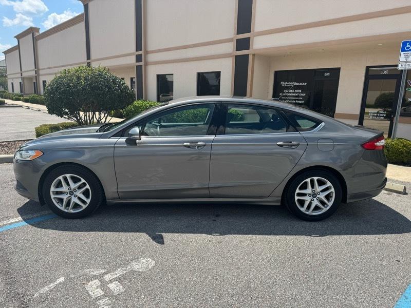 Ford Fusion SE 2014