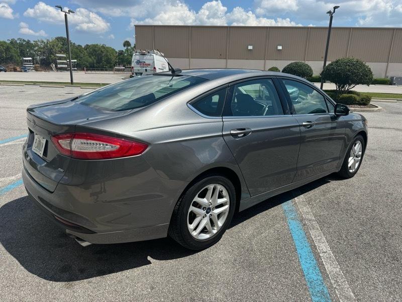 Ford Fusion SE 2014
