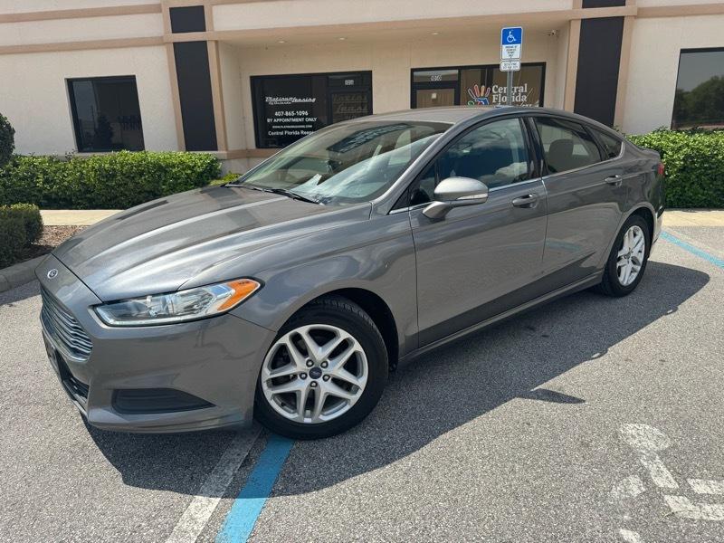 Ford Fusion SE 2014
