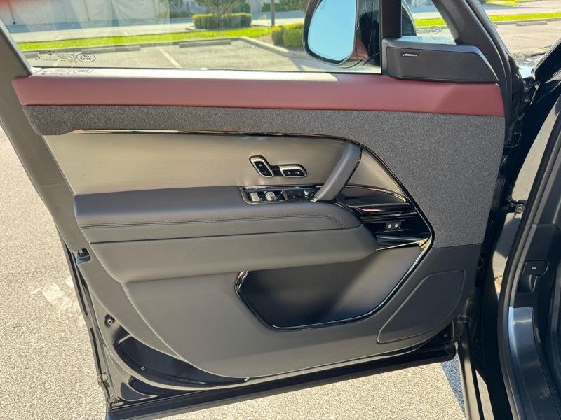 Land Rover Range Rover Sport P400 Dynamic 2024