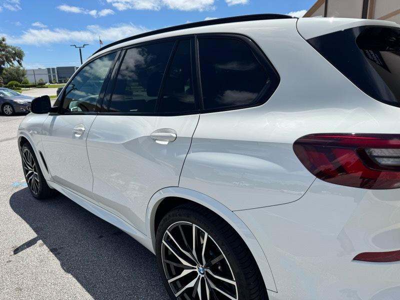 BMW X5 M50i 2023