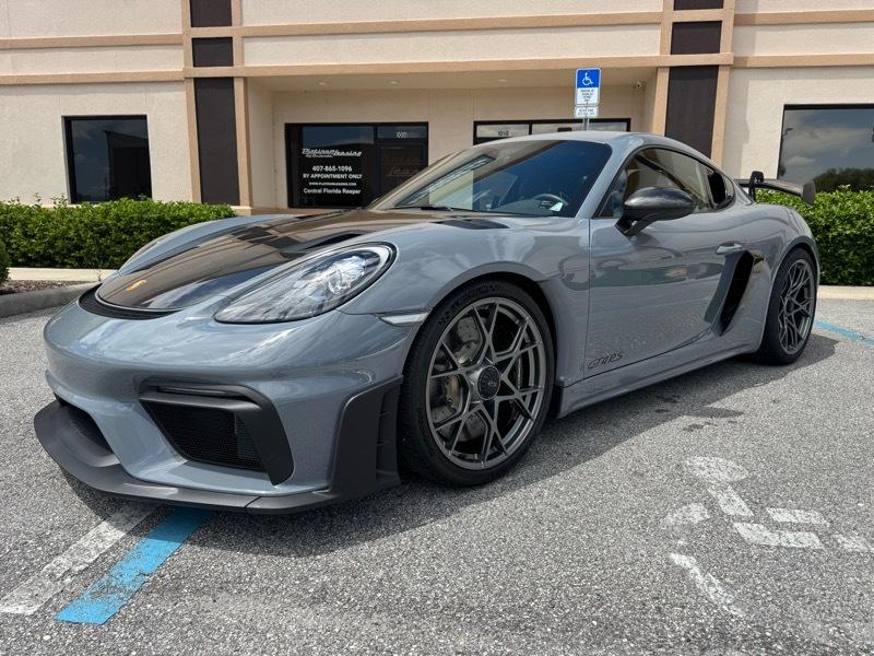 Porsche 718 Cayman GT4 RS 2023