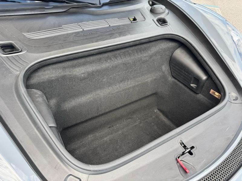 Porsche 718 Cayman GT4 RS 2023