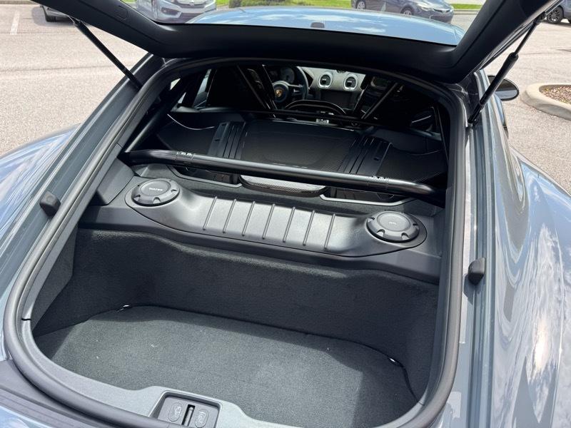 Porsche 718 Cayman GT4 RS 2023