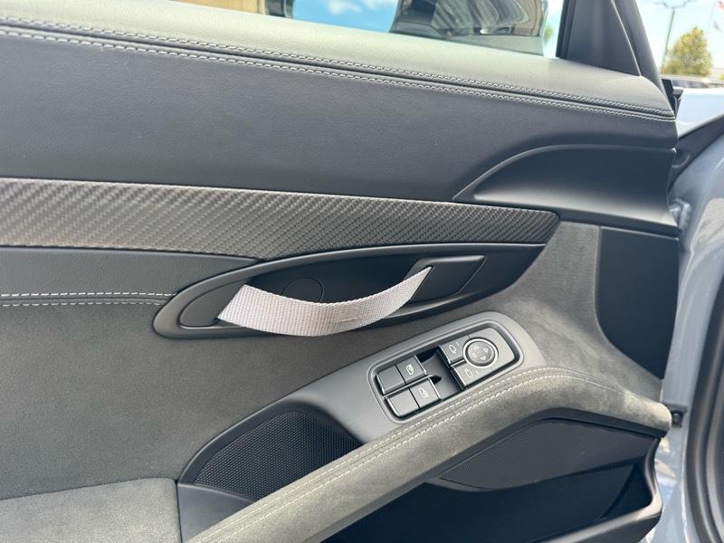 Porsche 718 Cayman GT4 RS 2023