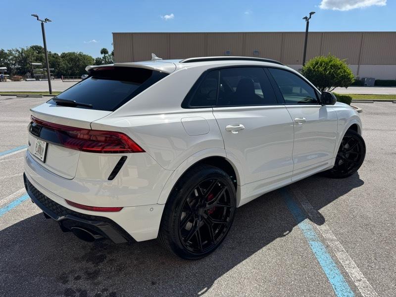 Audi RS Q8 4.0 quattro 2022