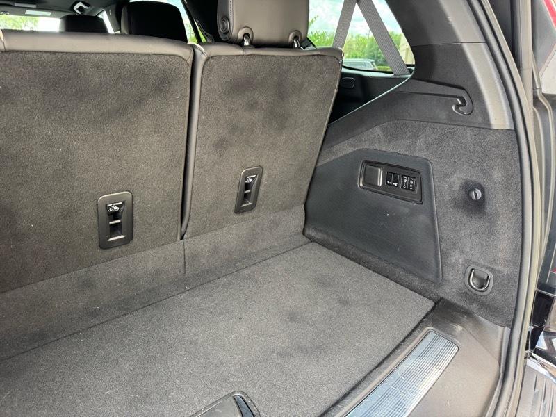 Cadillac Escalade Premium Luxury AWD 2021