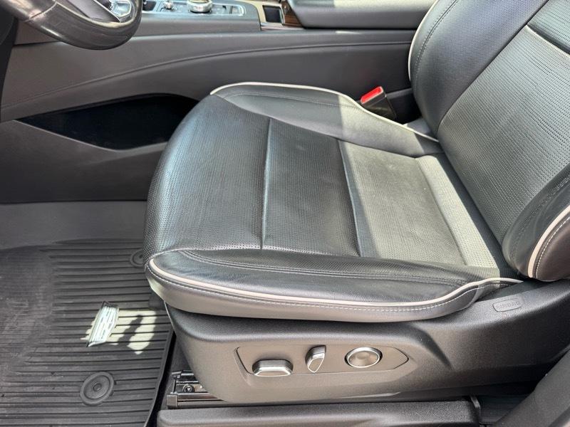 Cadillac Escalade Premium Luxury AWD 2021