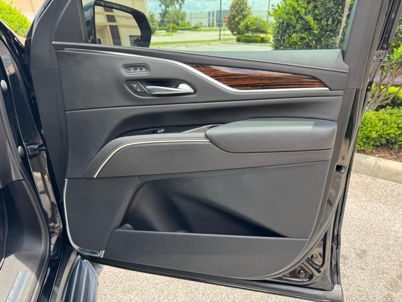 Cadillac Escalade Premium Luxury AWD 2021