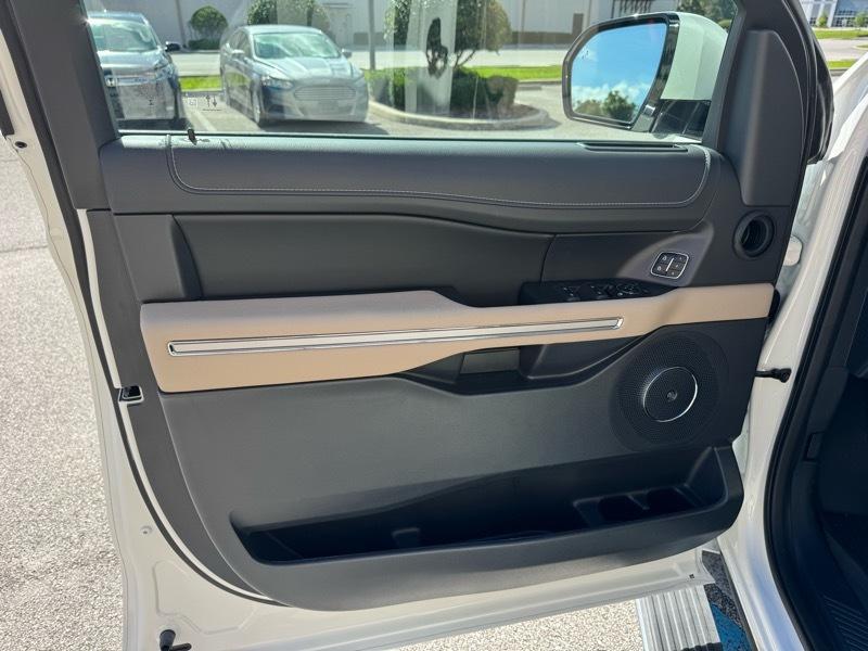 Ford Expedition Limited 4WD 2024