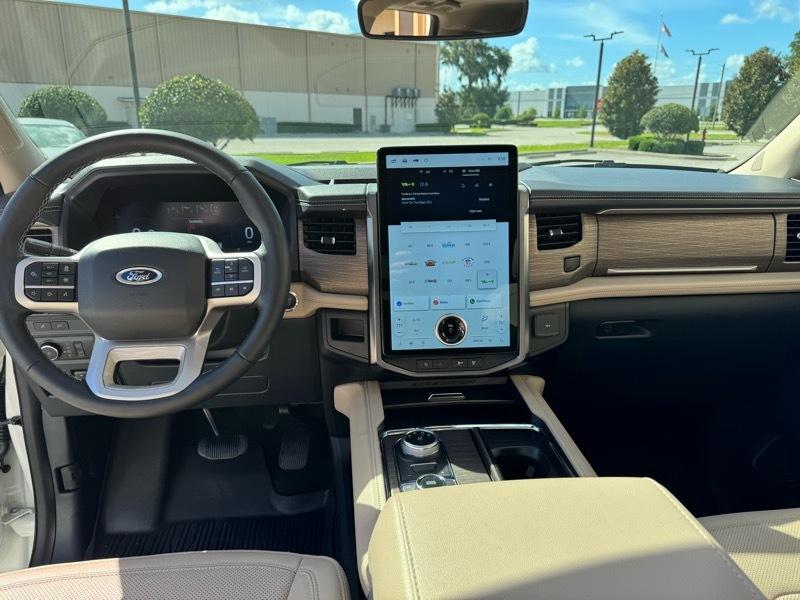 Ford Expedition Limited 4WD 2024