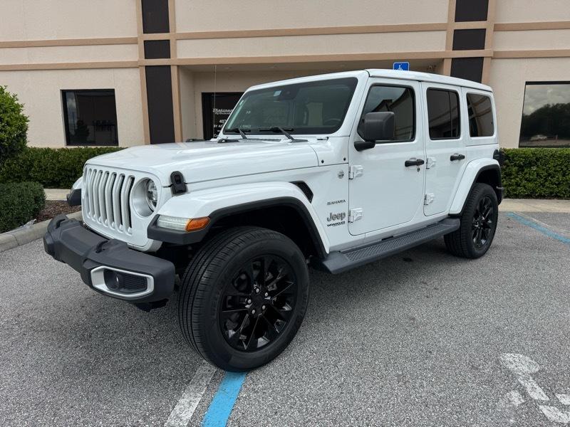Jeep Wrangler Unlimited Sahara 4D SUV 4WD 2020