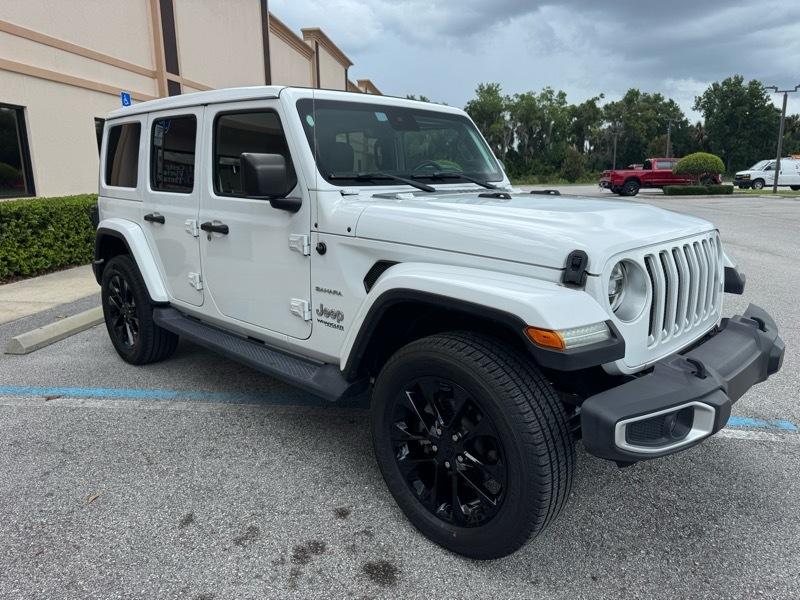 Jeep Wrangler Unlimited Sahara 4D SUV 4WD 2020