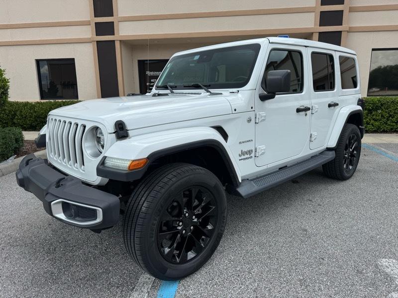 Jeep Wrangler Unlimited Sahara 4D SUV 4WD 2020