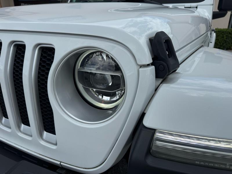Jeep Wrangler Unlimited Sahara 4D SUV 4WD 2020