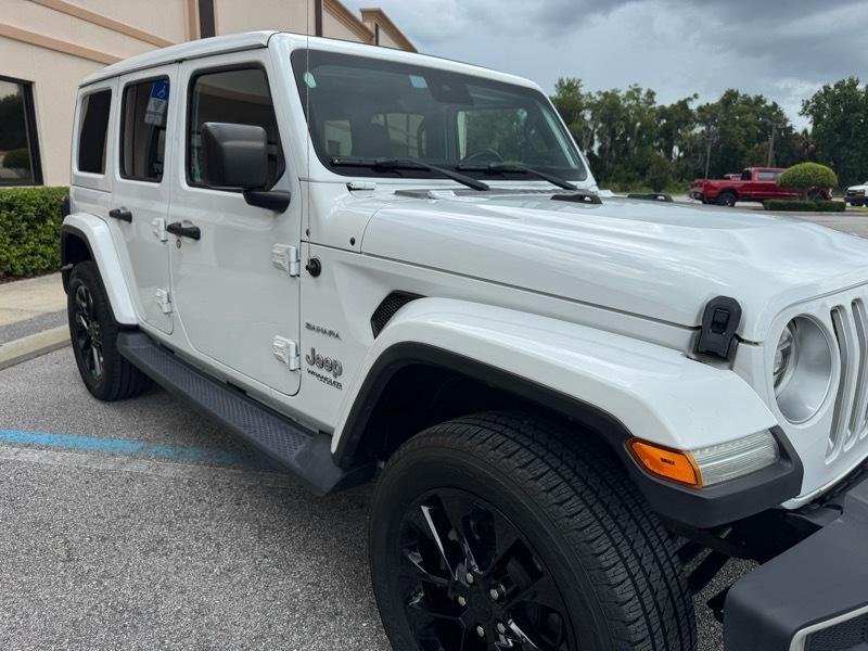 Jeep Wrangler Unlimited Sahara 4D SUV 4WD 2020