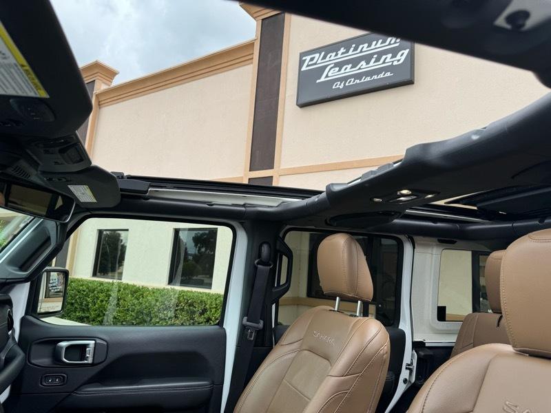 Jeep Wrangler Unlimited Sahara 4D SUV 4WD 2020
