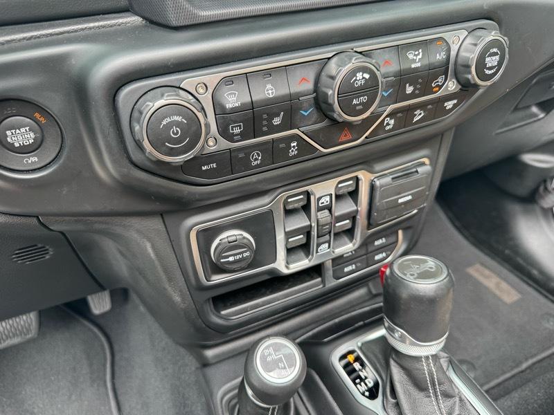 Jeep Wrangler Unlimited Sahara 4D SUV 4WD 2020