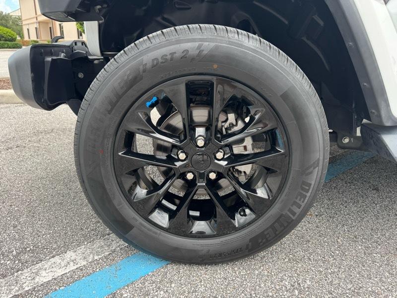 Jeep Wrangler Unlimited Sahara 4D SUV 4WD 2020