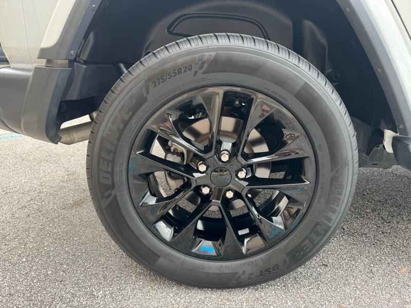 Jeep Wrangler Unlimited Sahara 4D SUV 4WD 2020