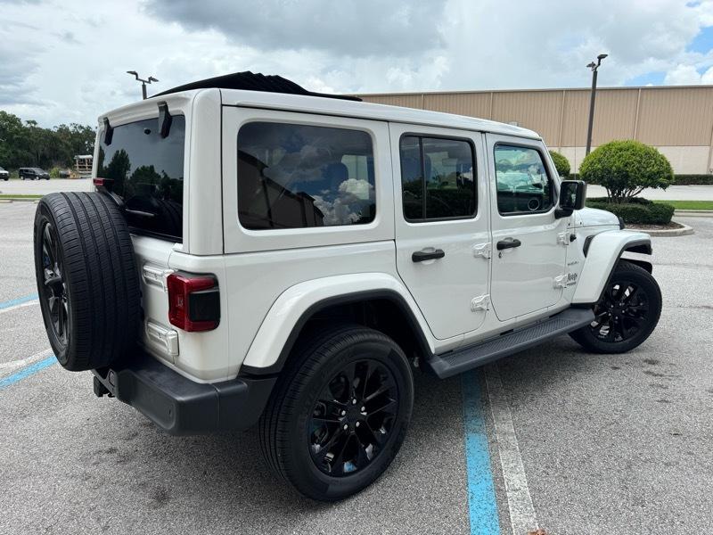 Jeep Wrangler Unlimited Sahara 4D SUV 4WD 2020