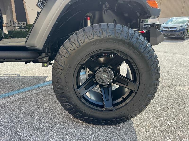 Jeep Gladiator Sport 2025