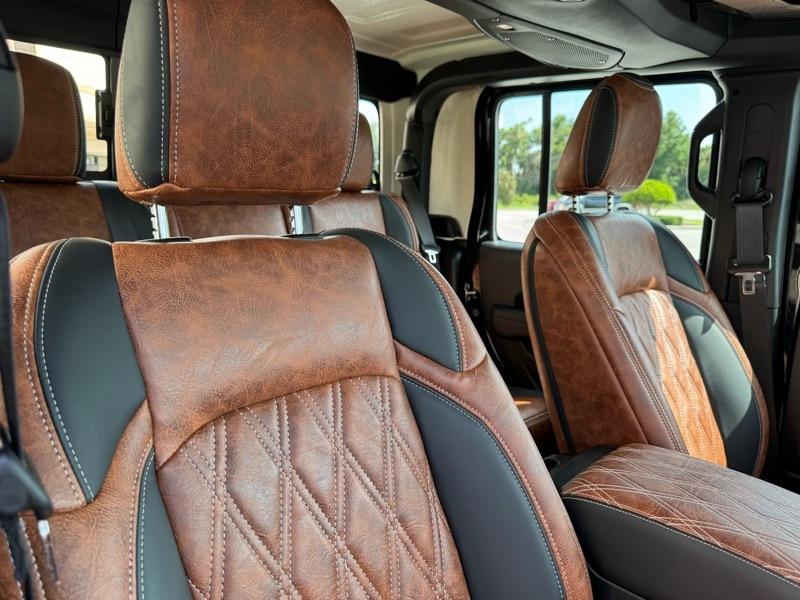 Jeep Gladiator Sport 2025
