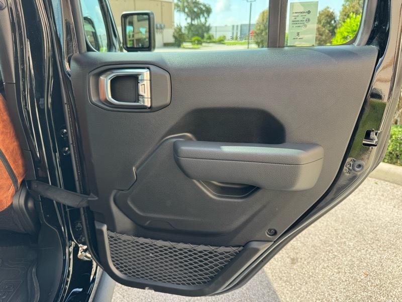 Jeep Gladiator Sport 2025