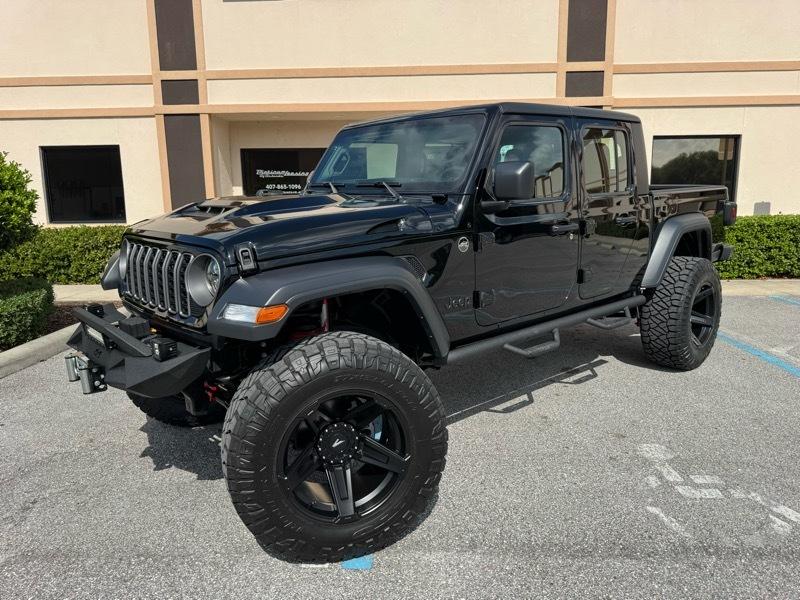 Jeep Gladiator Sport 2025