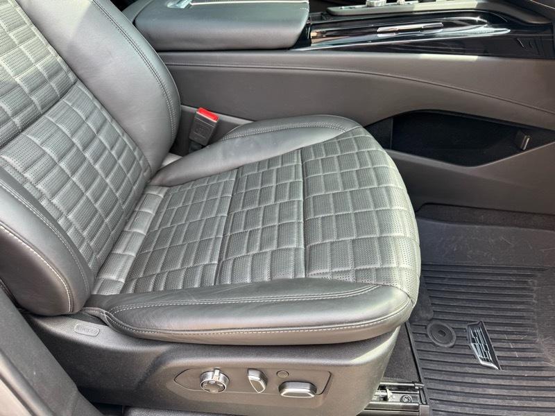 Cadillac Escalade V 4WD 2023