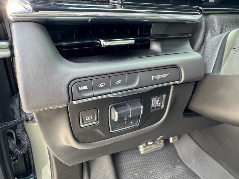 Cadillac Escalade V 4WD 2023