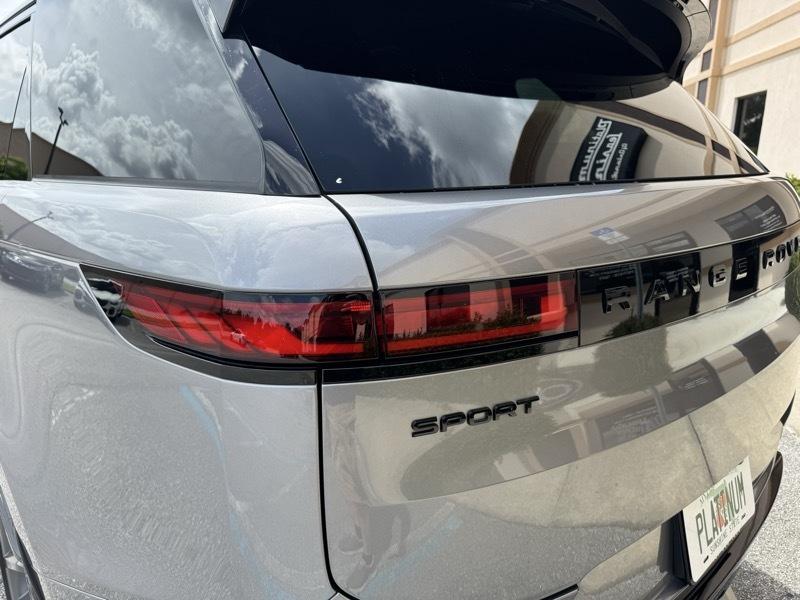 Land Rover Range Rover Sport P400 Dynamic 2024