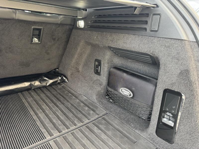 Land Rover Range Rover Sport P400 Dynamic 2024
