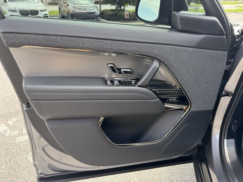 Land Rover Range Rover Sport P400 Dynamic 2024