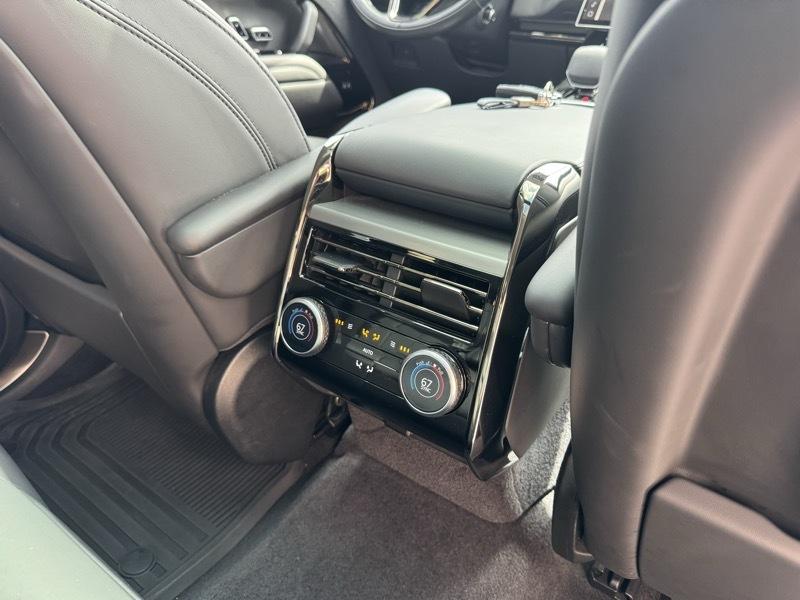 Land Rover Range Rover Sport P400 Dynamic 2024