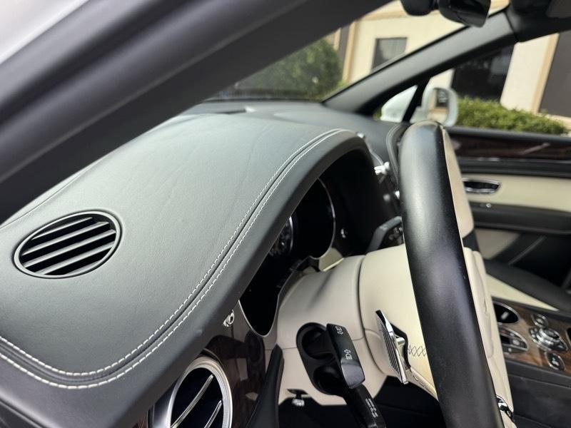 Bentley Bentayga Base 2020