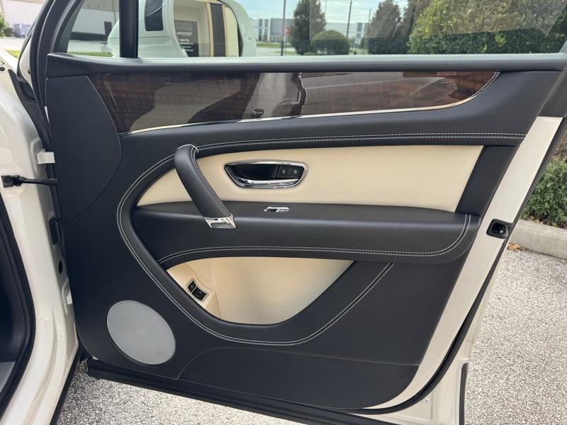 Bentley Bentayga Base 2020
