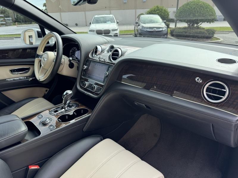 Bentley Bentayga Base 2020
