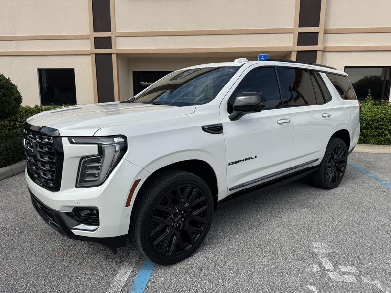 GMC Yukon Denali Ultimate 4WD 2025