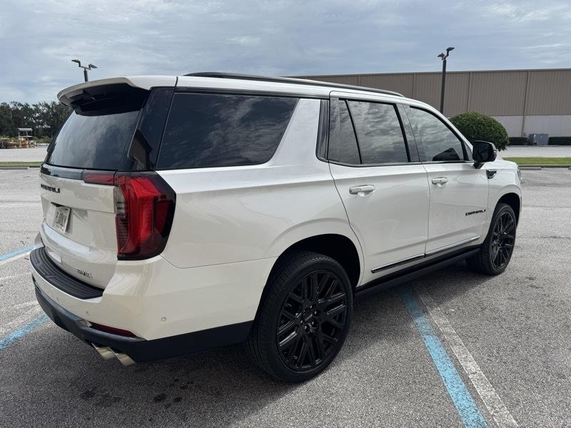 GMC Yukon Denali Ultimate 4WD 2025