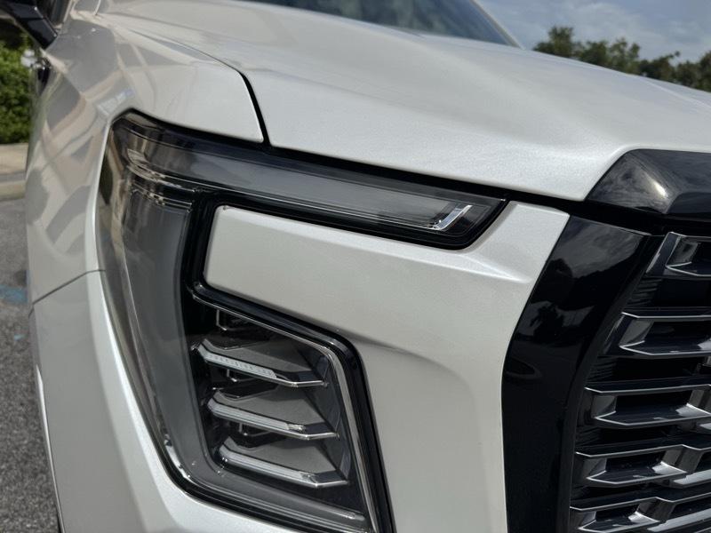 GMC Yukon Denali Ultimate 4WD 2025