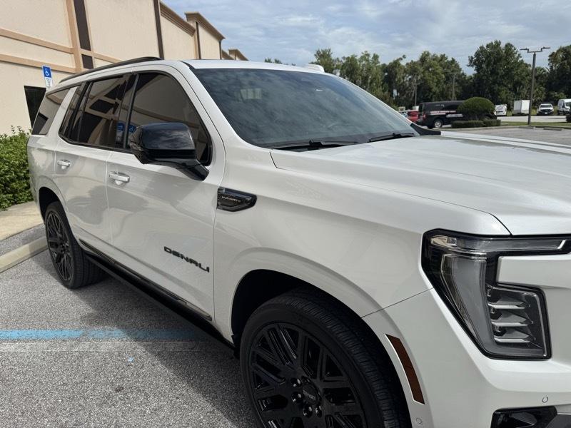 GMC Yukon Denali Ultimate 4WD 2025