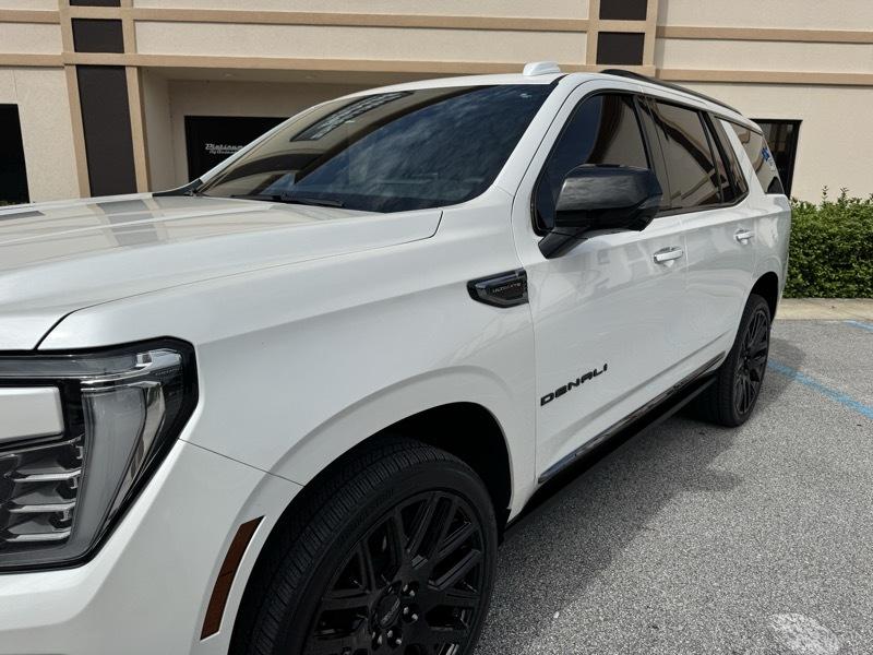GMC Yukon Denali Ultimate 4WD 2025