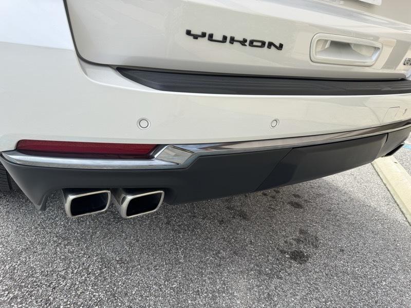 GMC Yukon Denali Ultimate 4WD 2025