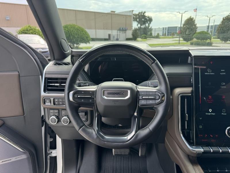 GMC Yukon Denali Ultimate 4WD 2025